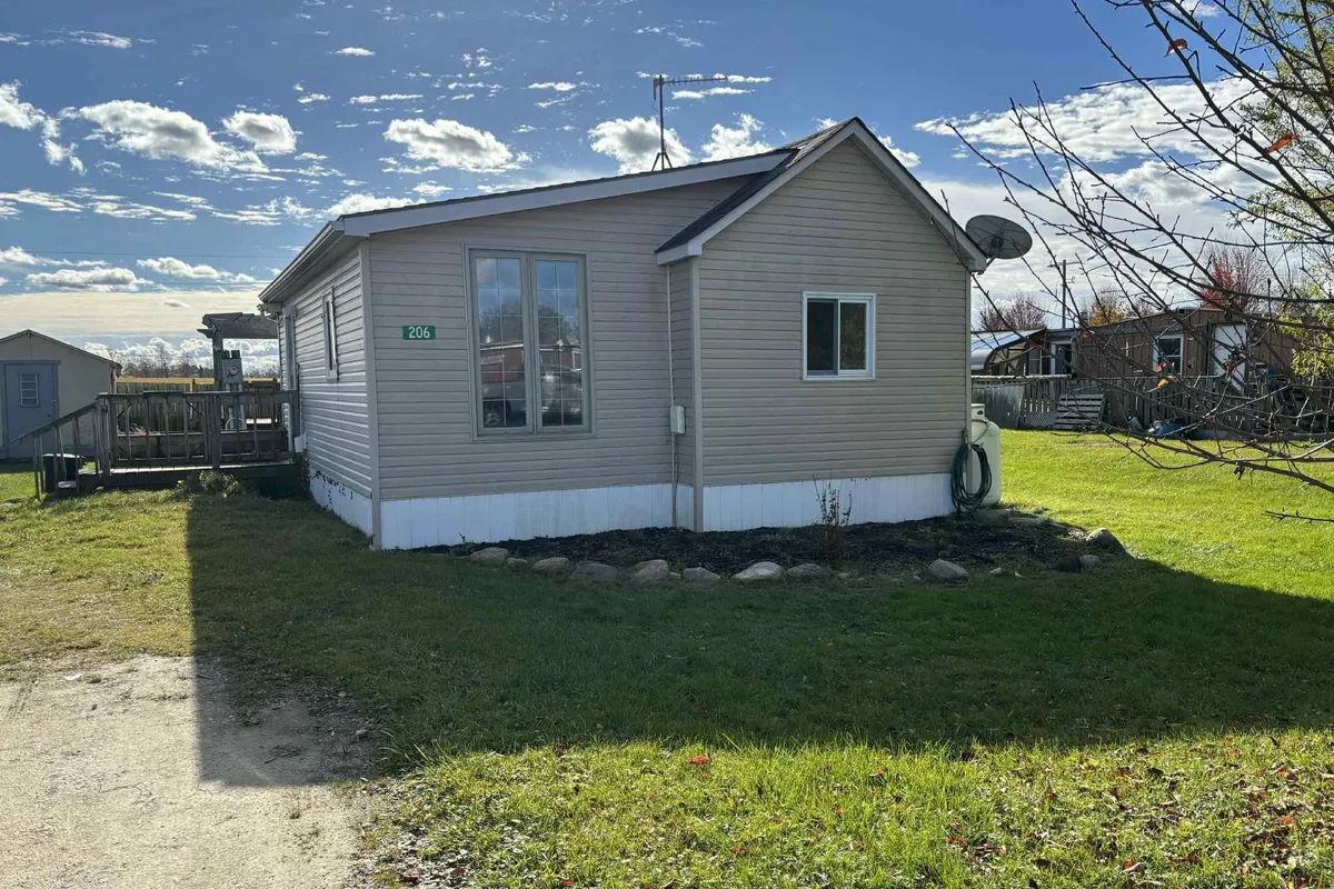 206 Grace Street, ON N0H 2N0