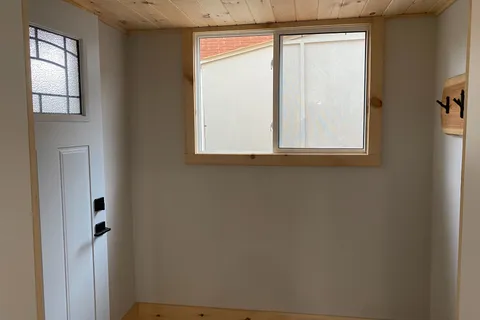 1067 Bernhardt Street, ON N3H 2X9