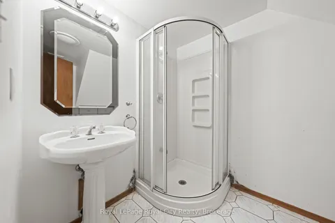 17 Muskoka Drive, ON N1E 6E1