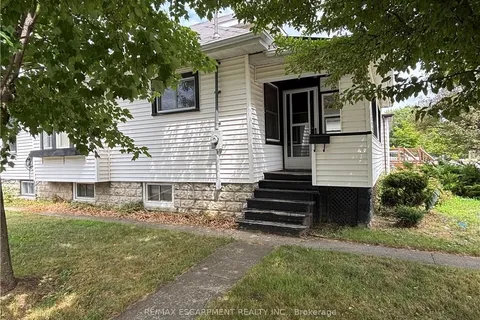 9 Grantham Avenue, ON L2P 3B3