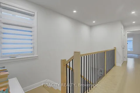 864 Moses Tennisco Street, ON K1K 5A2