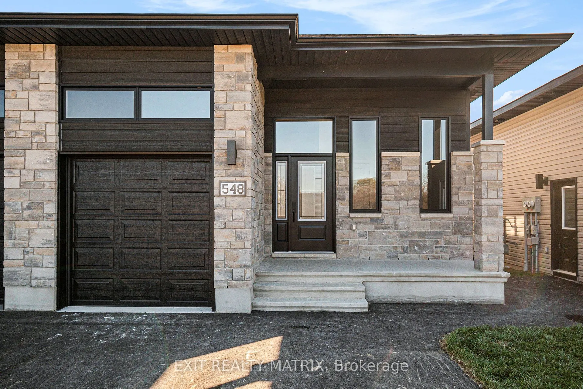 548 Regina Street, ON K0A 1W0