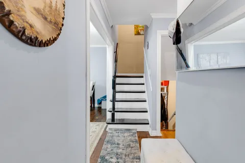 40 Yeoville Court, ON L9C 5W3