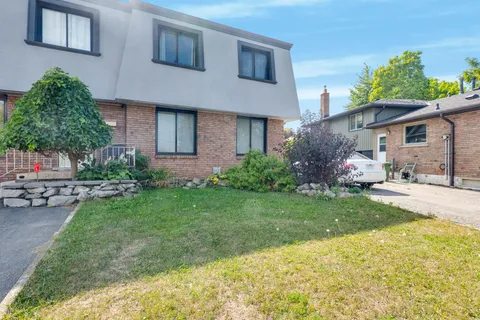 40 Yeoville Court, ON L9C 5W3