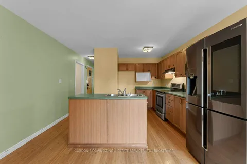 464 Freeman Crescent, ON K7K 7C8