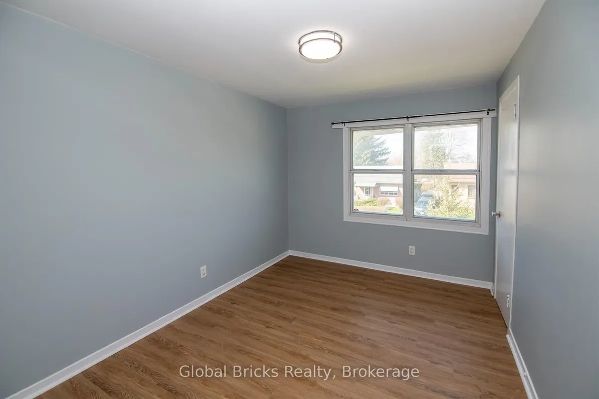 32 Wistow Street, ON N5V 1E1