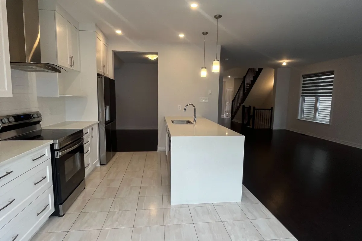 248 Dagenham Street, ON K2S 2X7