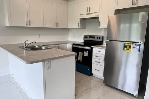 138 Winters Way, ON L9V 3Y1