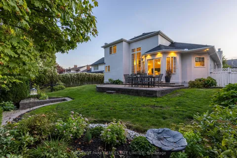 81 Francis Creek Boulevard, ON L2W 1B3