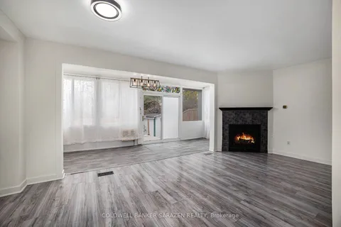 330 Fairbrooke Court, ON K7S 0E6