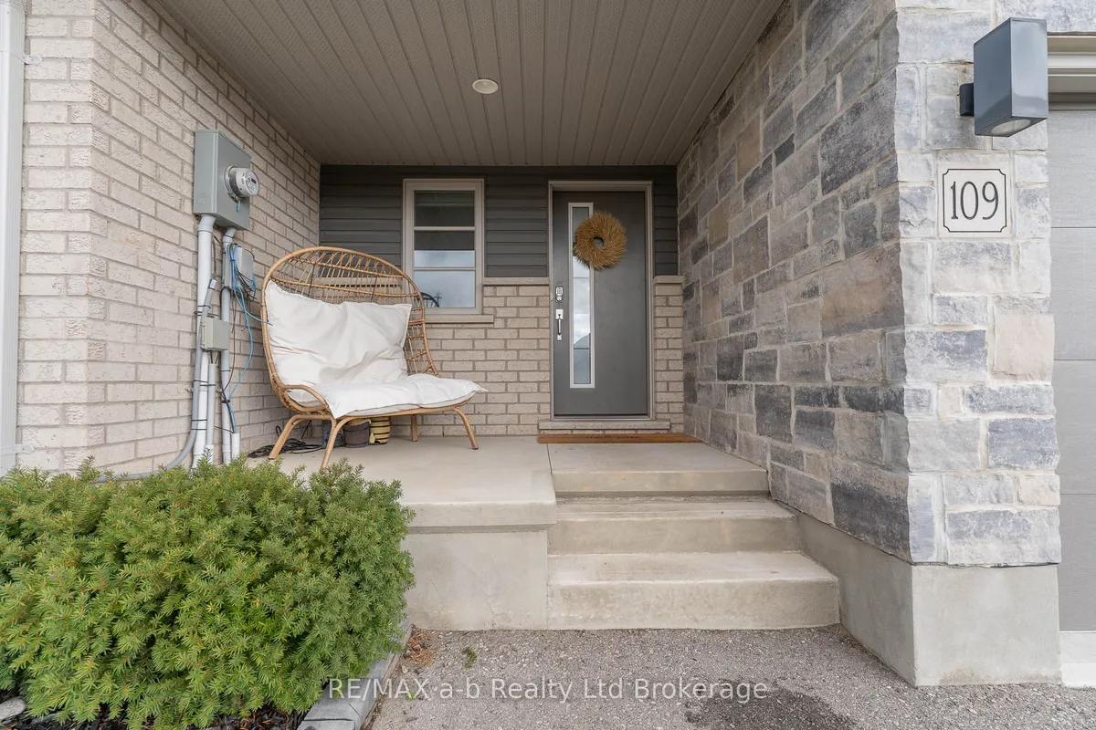 109 Denrich Avenue, ON N4G 0H1