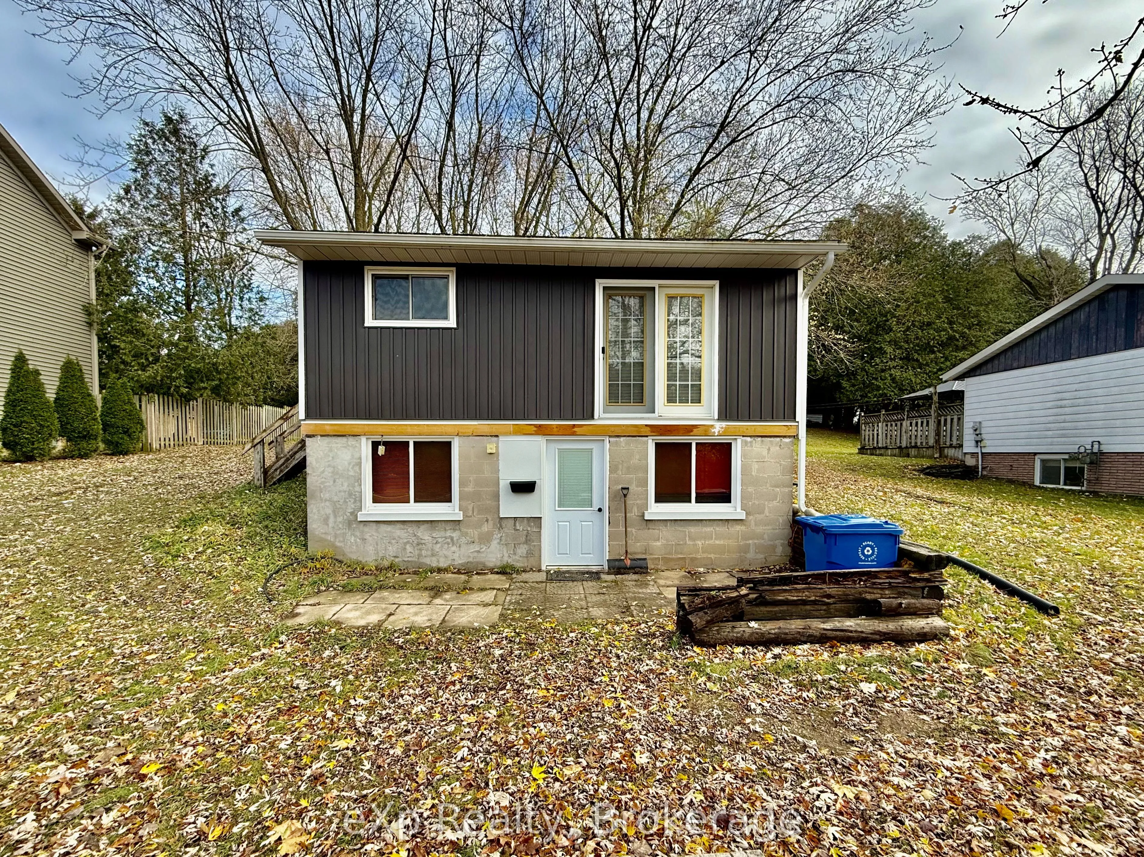 890 8th Avenue, ON N4N 3R7