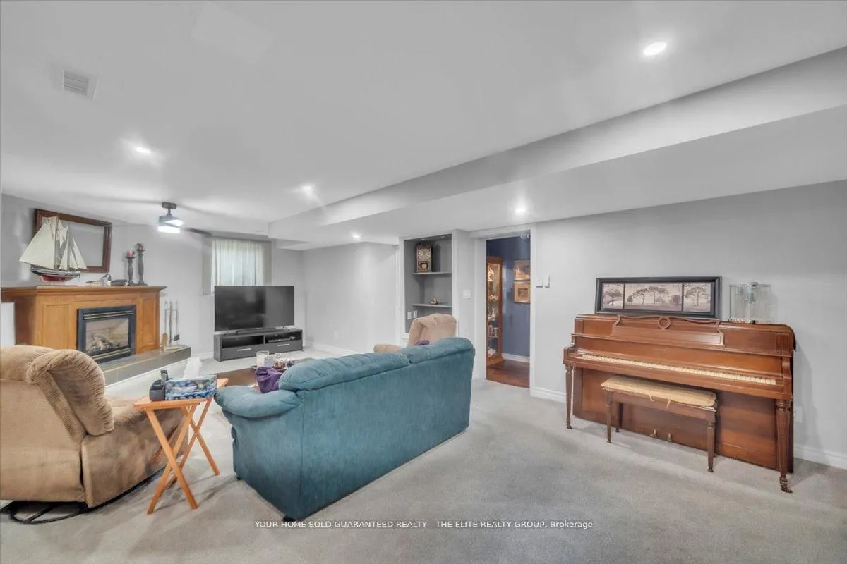 1146 Line Avenue, ON L3C 3C4