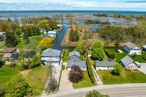 270 Erie Boulevard, ON N0E 1M0