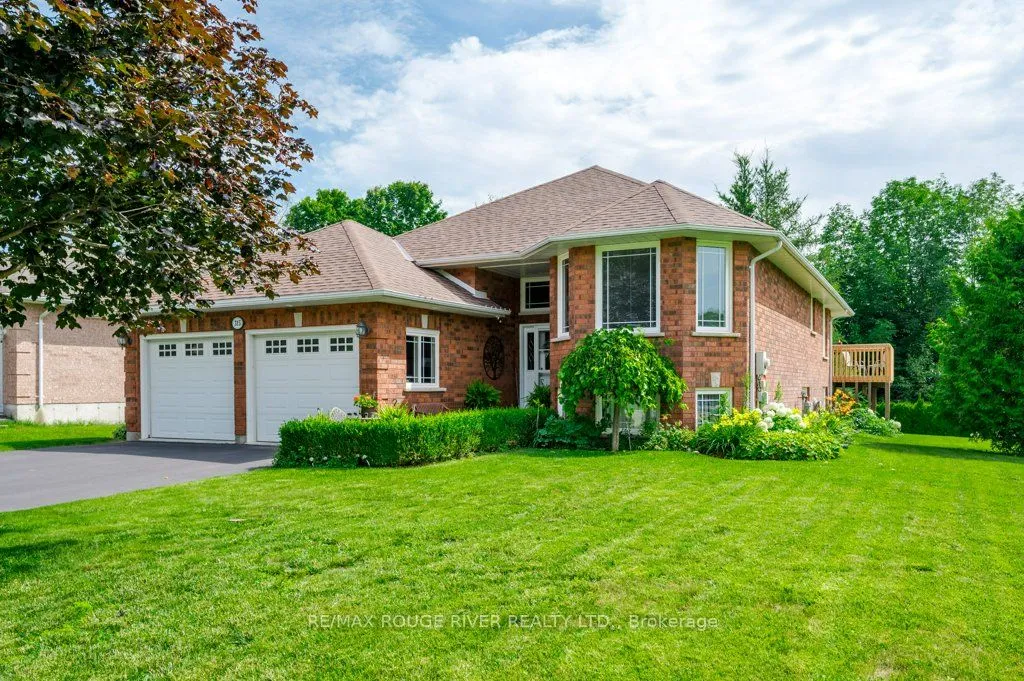 315 Woodward Avenue, ON K9L 1K2