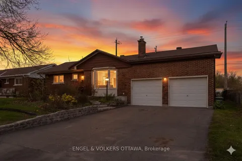 989 Connaught Avenue, ON K2B 5M7