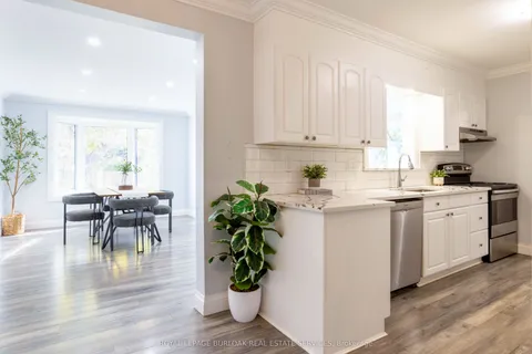 40 Kerman Avenue, ON L3M 3W5