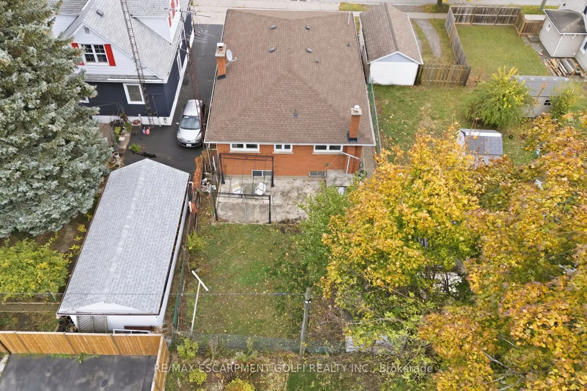 247 Grantham Avenue, ON L2M 4Z6