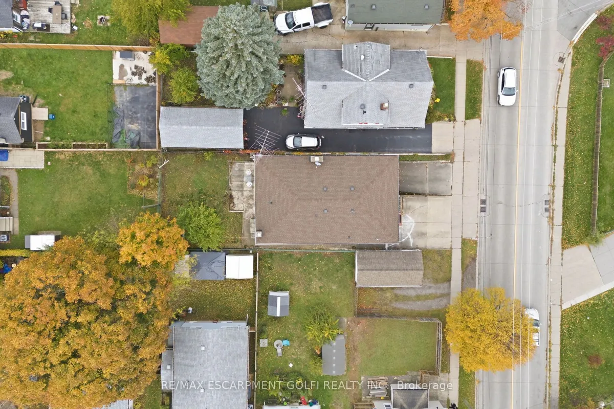 247 Grantham Avenue, ON L2M 4Z6