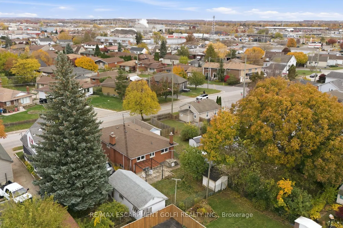 247 Grantham Avenue, ON L2M 4Z6