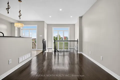 629 Sunburst Street, ON K1T 0L1