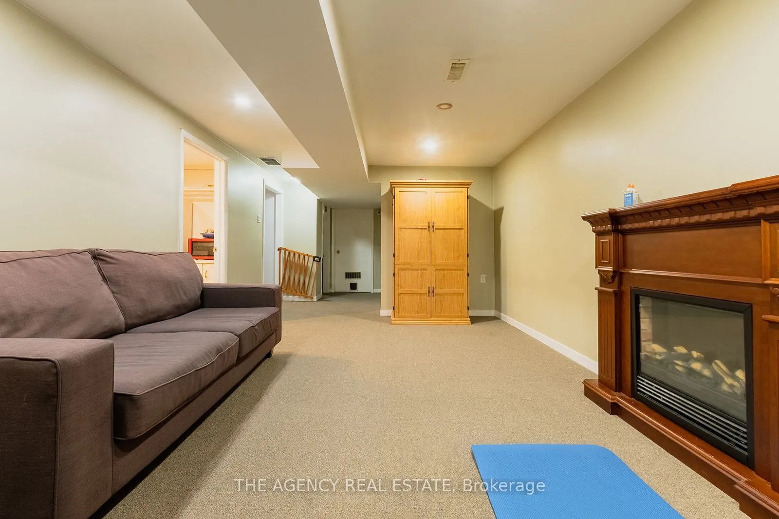 222 cairn Street, ON N5Z 3W7