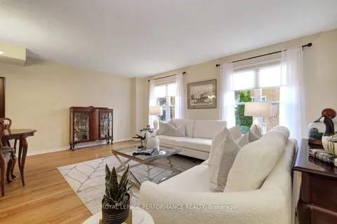 169 Arcola Private, ON K1K 4W9