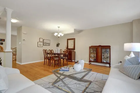 169 Arcola Private, ON K1K 4W9