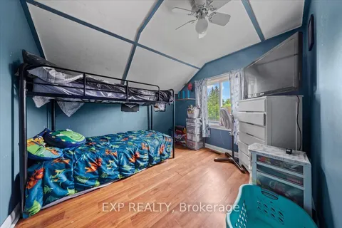 18 Delhi Street, ON K6V 4H3