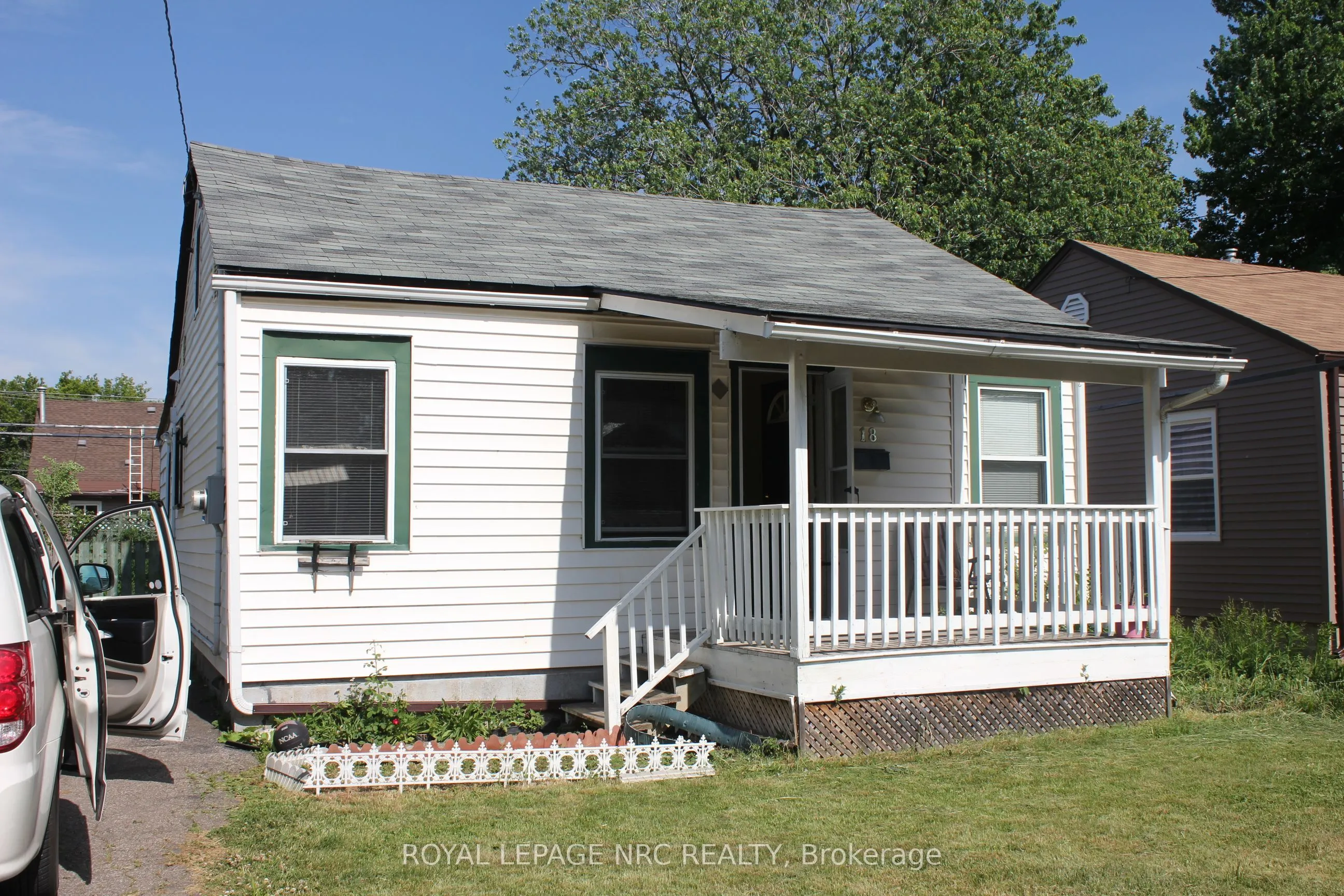 18 Cosby Avenue, ON L2M 5R4