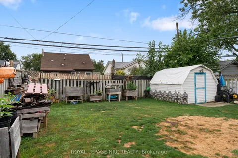 18 Cosby Avenue, ON L2M 5R4