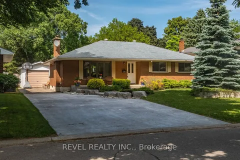 75 Pusey Boulevard, ON N3R 2S4