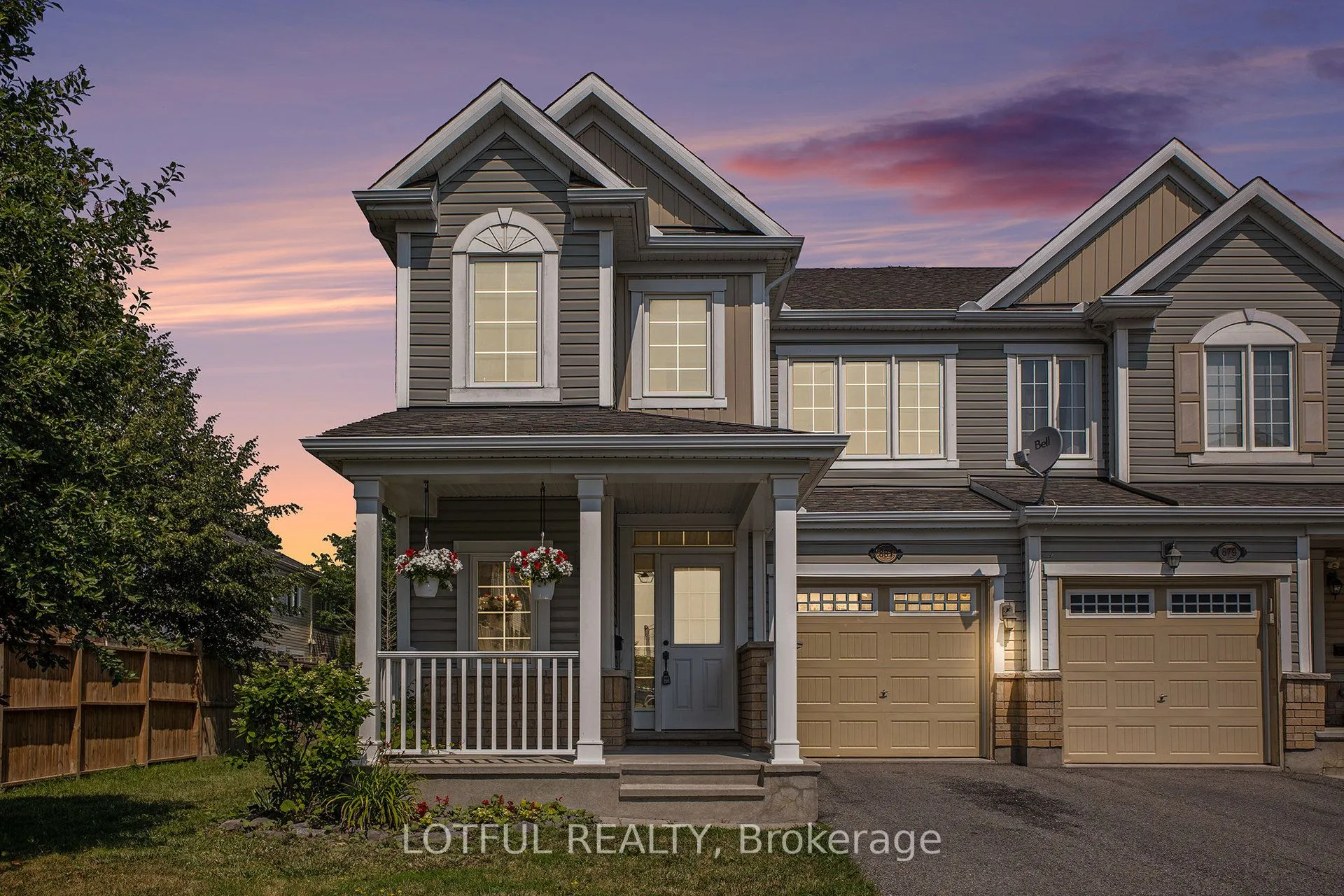 881 Campobello Drive, ON K2S 0N8