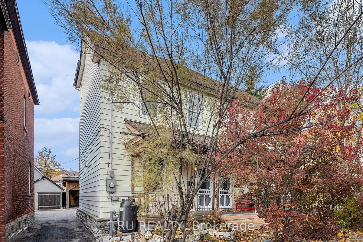 104 Arthur Street, ON K1K 1C4
