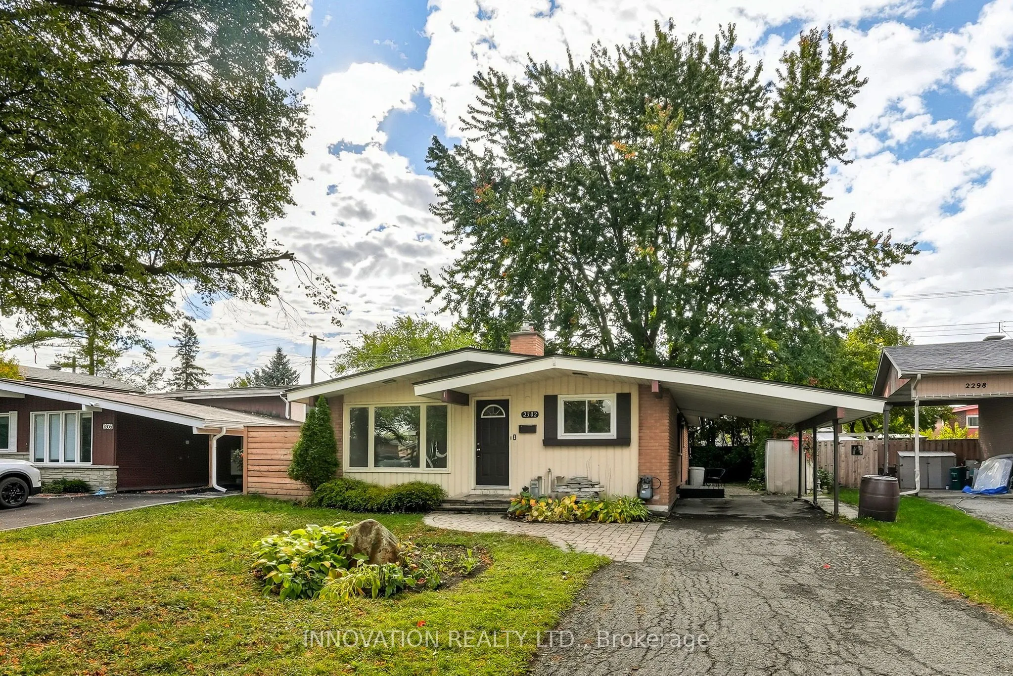 2302 Horton Street, ON K1G 3E8