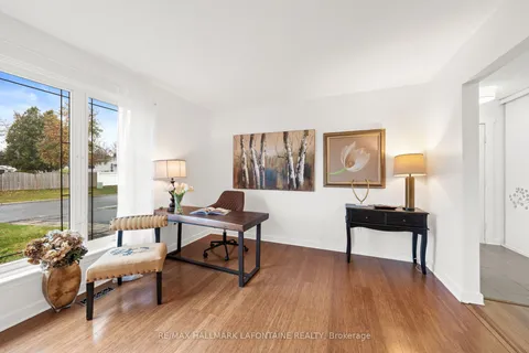 303 Mockingbird Drive, ON K1E 2A4