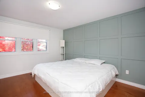 37 Parkway Avenue, ON K9V 5J7