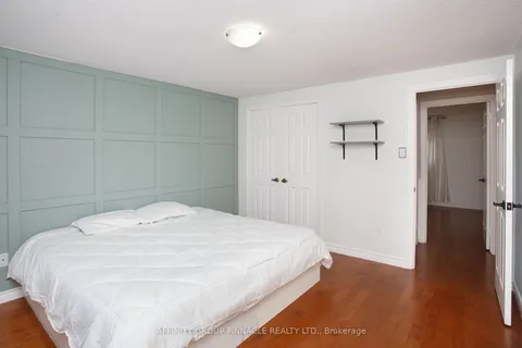 37 Parkway Avenue, ON K9V 5J7