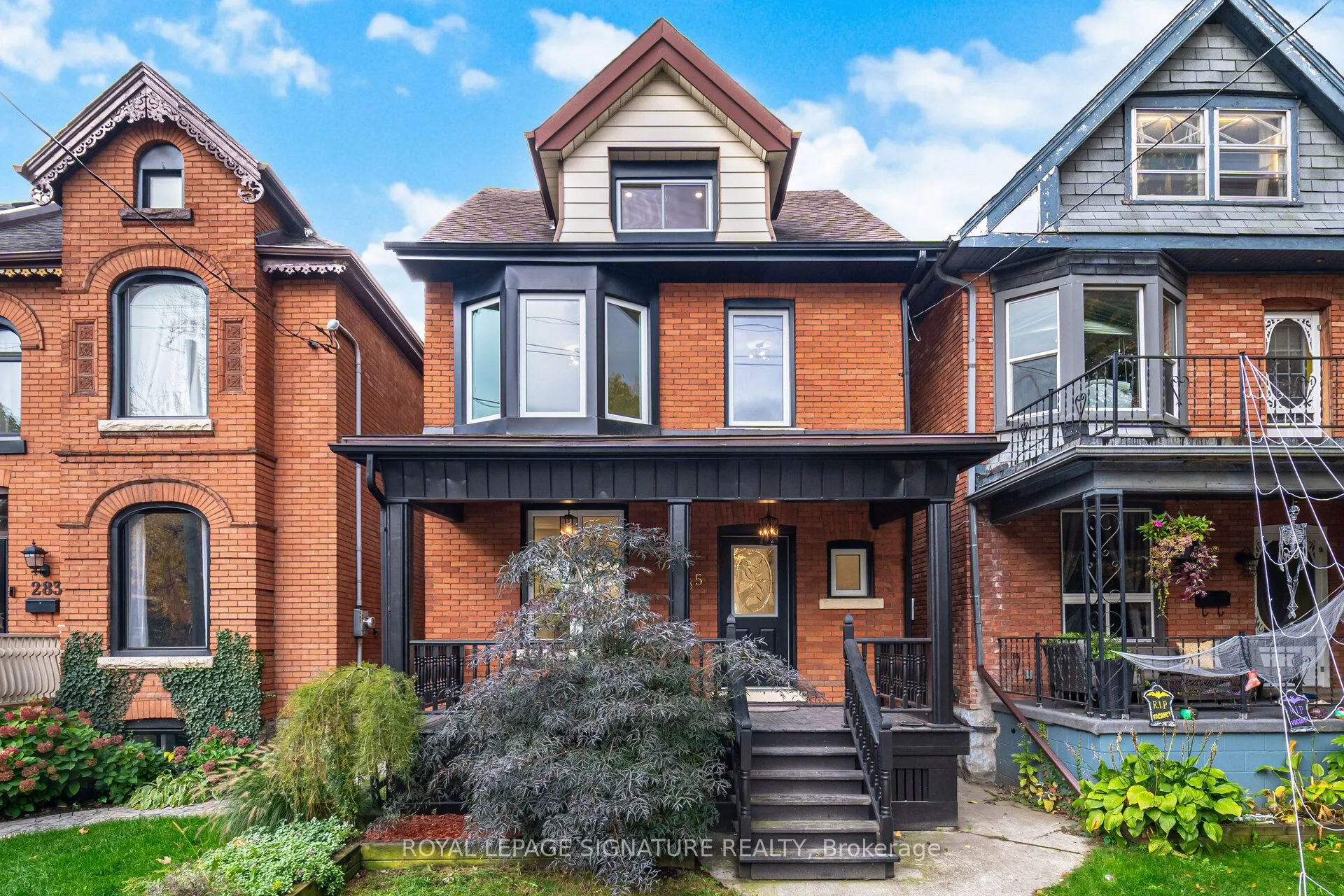285 Charlton Avenue, ON L8P 2E4
