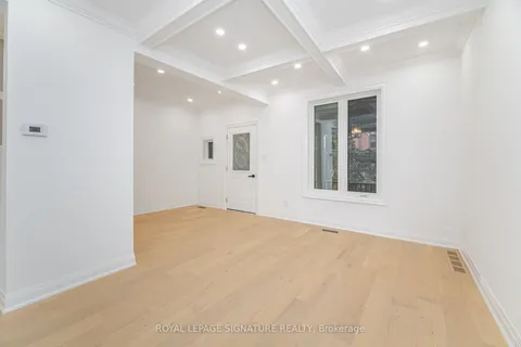 285 Charlton Avenue, ON L8P 2E4