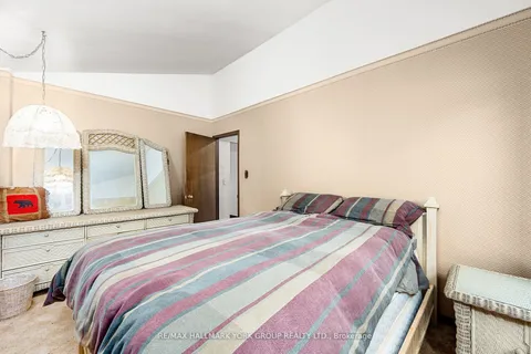 102 Albert Street, ON K0M 1K0