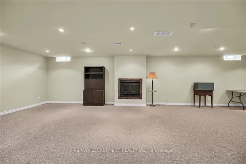 20 Oak Crescent, ON N0A 1H0