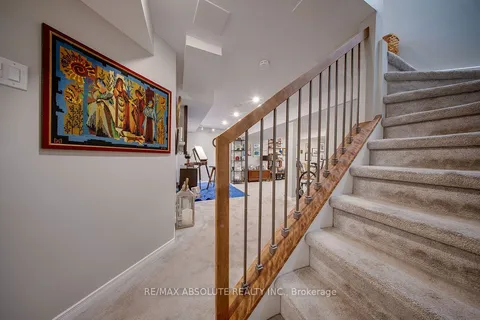 37 Randall James Drive, ON K2S 1L9