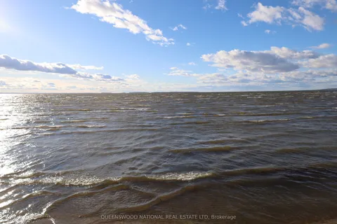 369 Wigston Drive, ON P1A 1X2