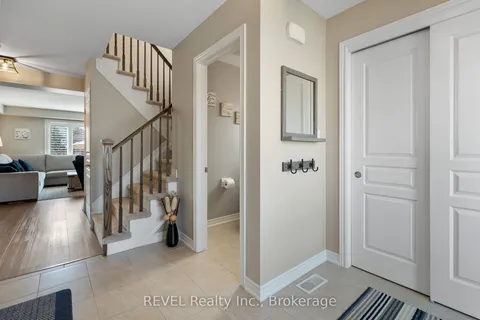 477 Silverwood Avenue, ON L3C 0C6