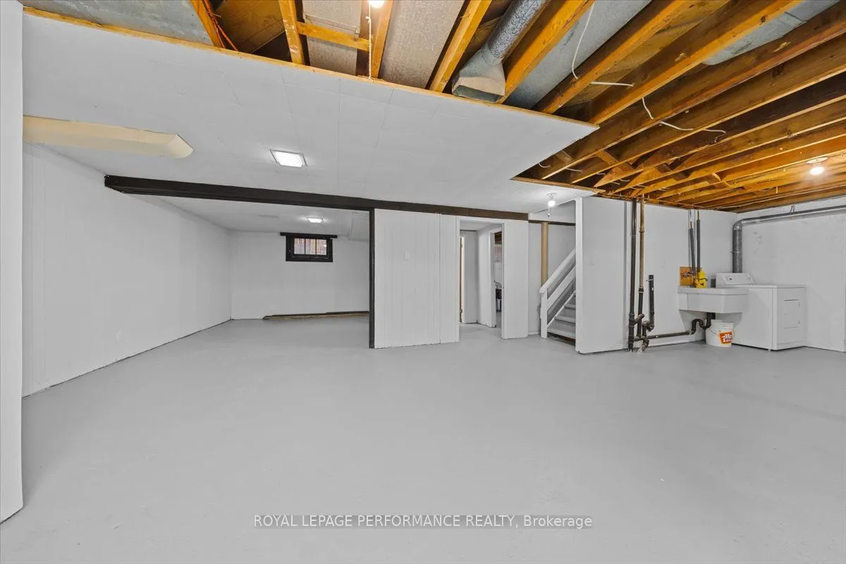 234 Knox Crescent, ON K1G 0K8