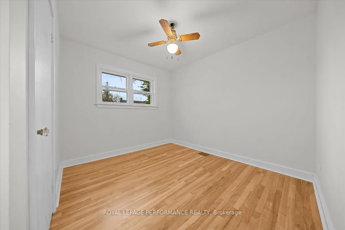 234 Knox Crescent, ON K1G 0K8