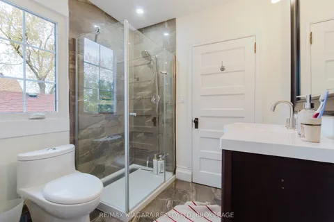 4765 Second Avenue, ON L2E 4H7