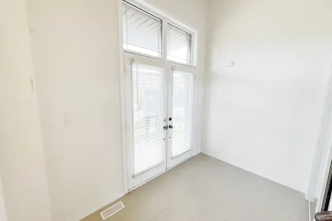 16 Pagebrook Crescent, ON L8J 0K7