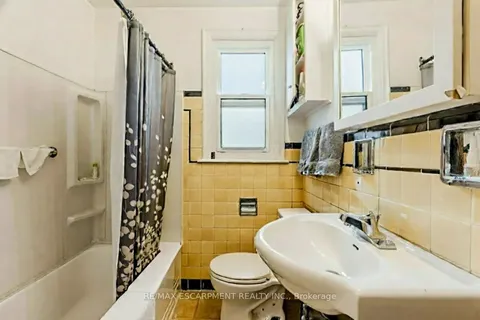 172 Markland Street, ON L8P 2K5